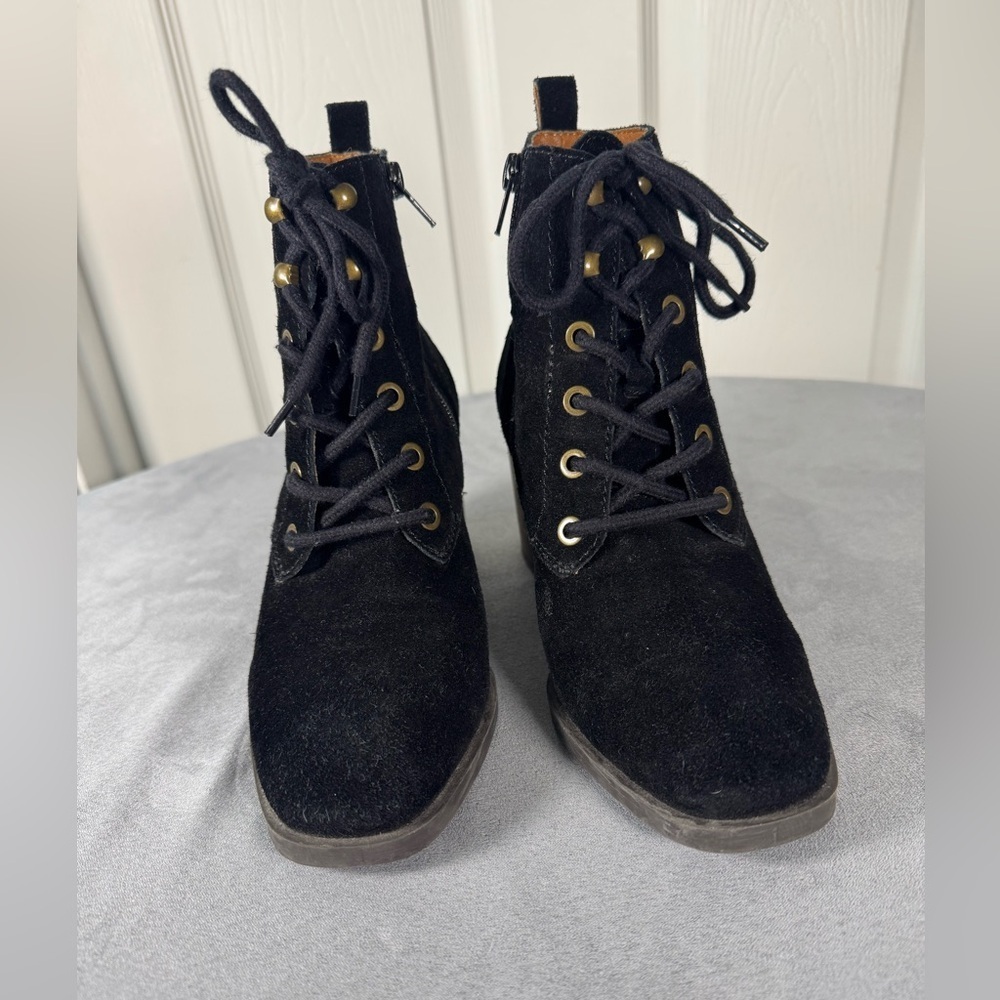 Lucky Brand Wadil Black Suede Lace Up Block Heeled Ankle Booties Size 7 - Picture 3 of 13